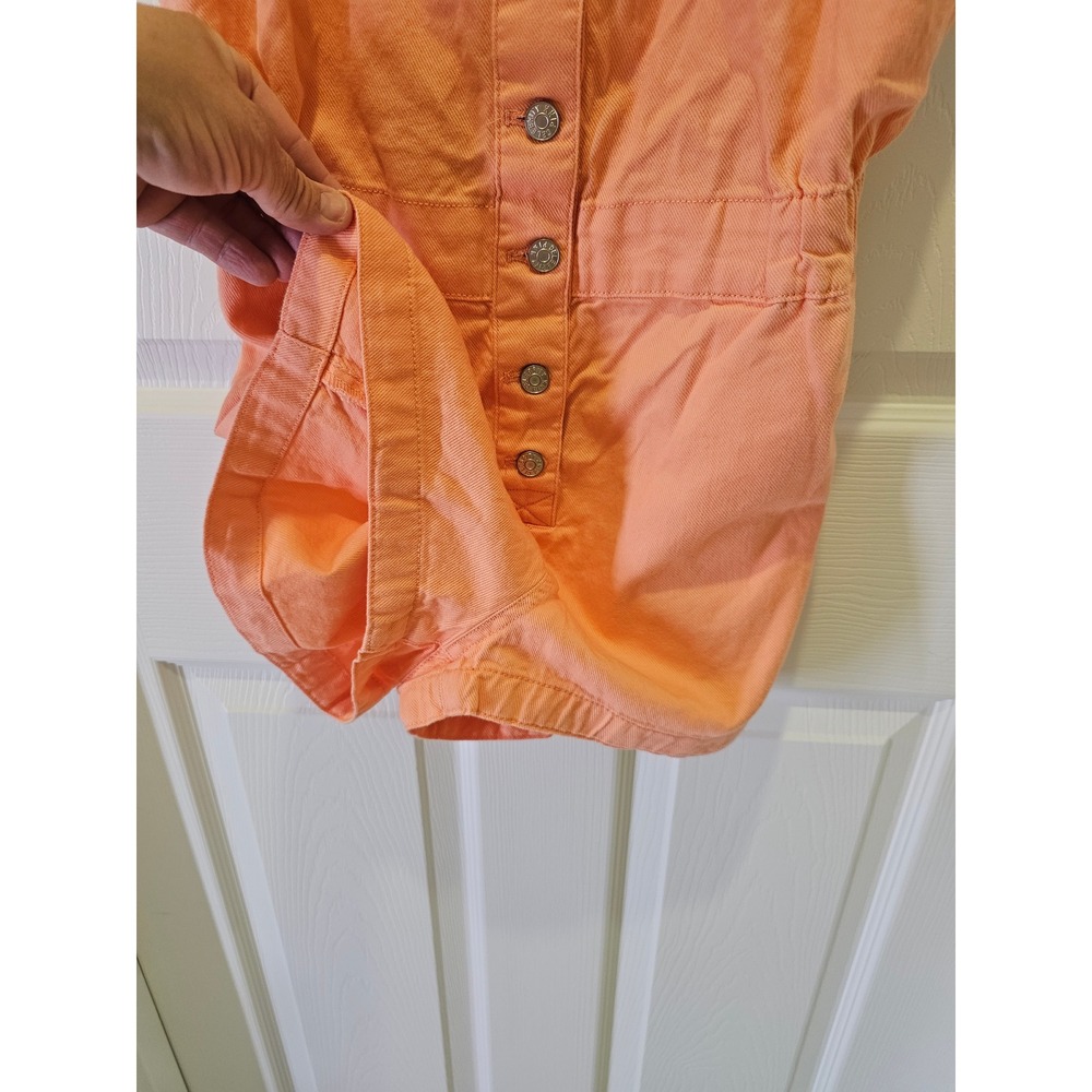 Celebrity Pink Women Small Peach Button Front Romper Sleeveless Summer Jumpsuit